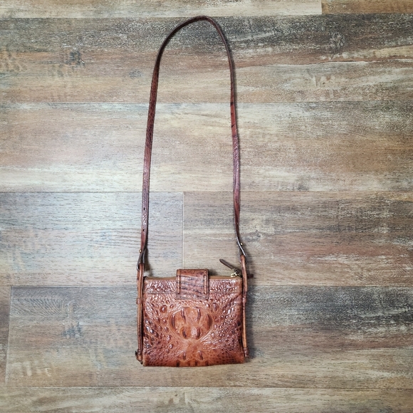 BRAHMIN CROC EMBOSSED LEATHER CROSSBODY PURSE - Picture 7 of 16